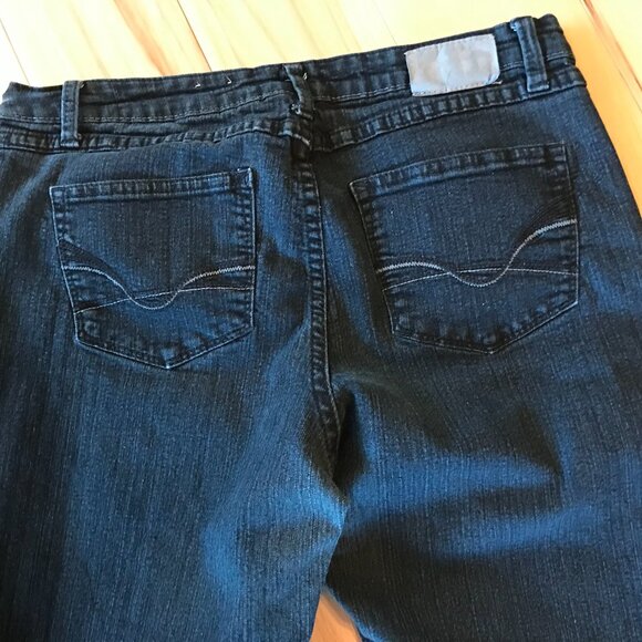 Upcycled Patchwork Jeans, Size 12:  Handmade Burgundy/Lace Patches, Black Denim - Picture 10 of 13